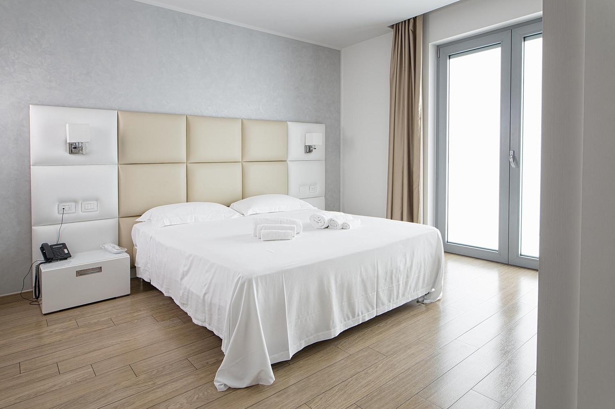 Pontevico Hotel Al Veliero מראה חיצוני תמונה