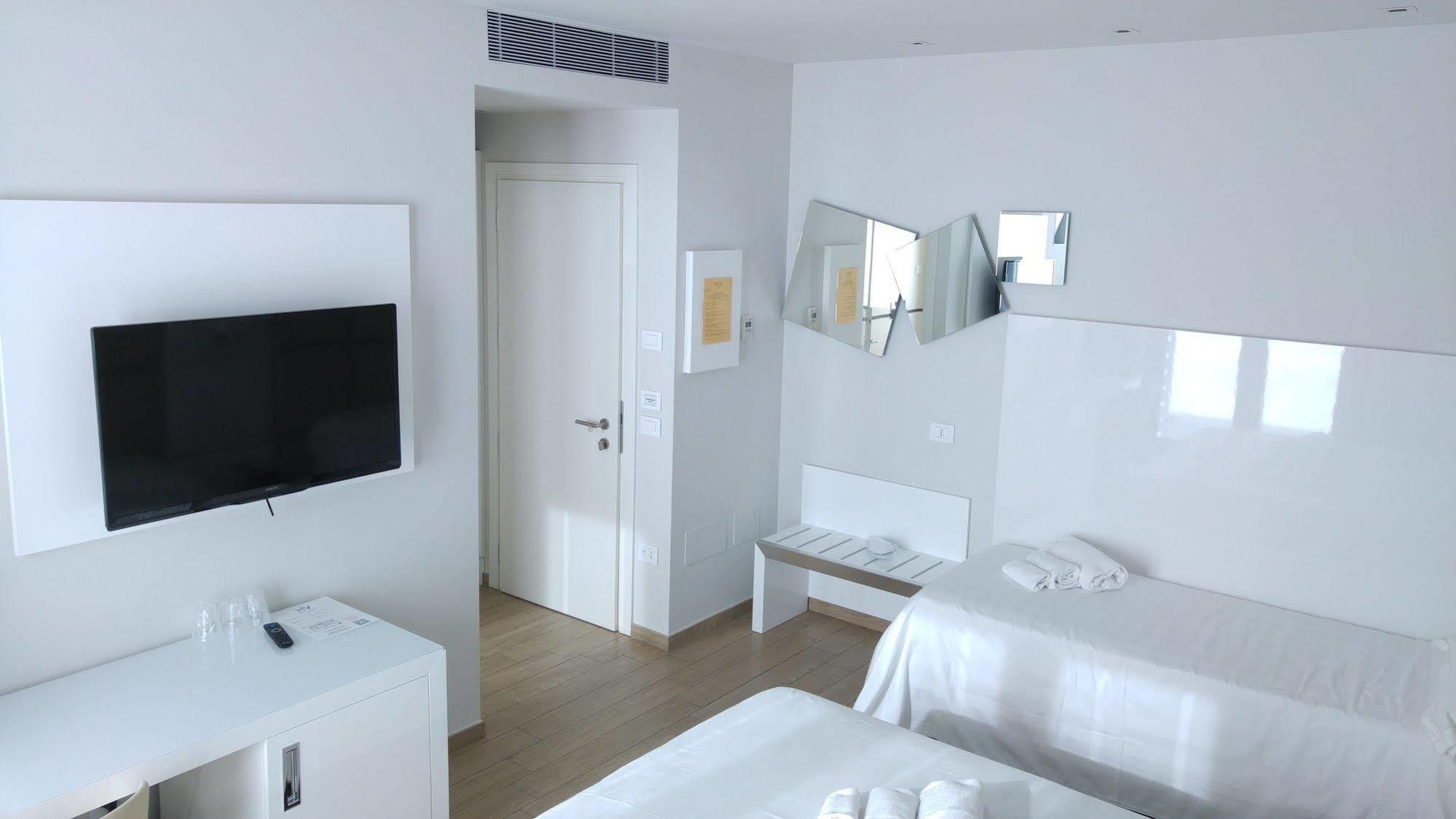 Pontevico Hotel Al Veliero מראה חיצוני תמונה